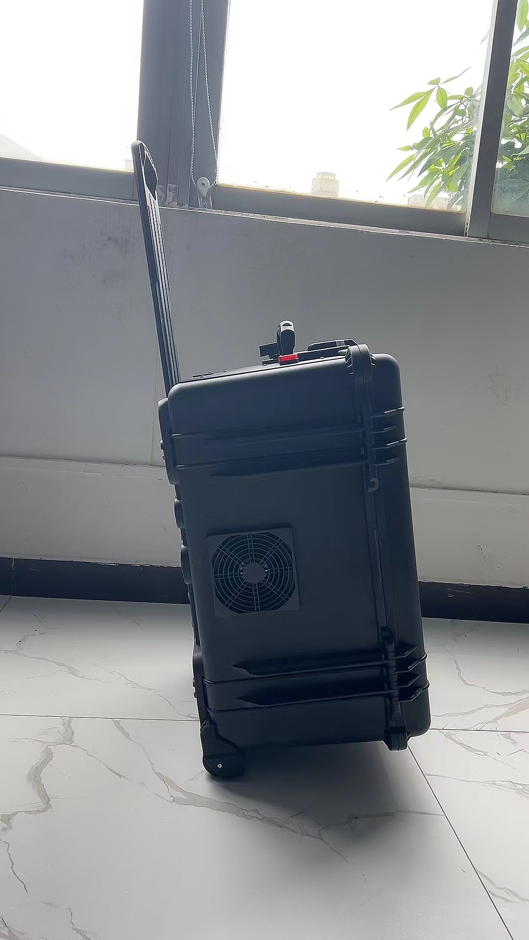 嘉黎手拉箱型移动通信干扰器